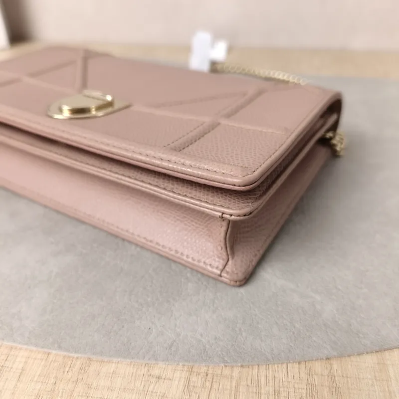 DIOR Crossbody Bag ama Calfskin Mini 19 × 3 × 12 cm — detail view 5 of 13