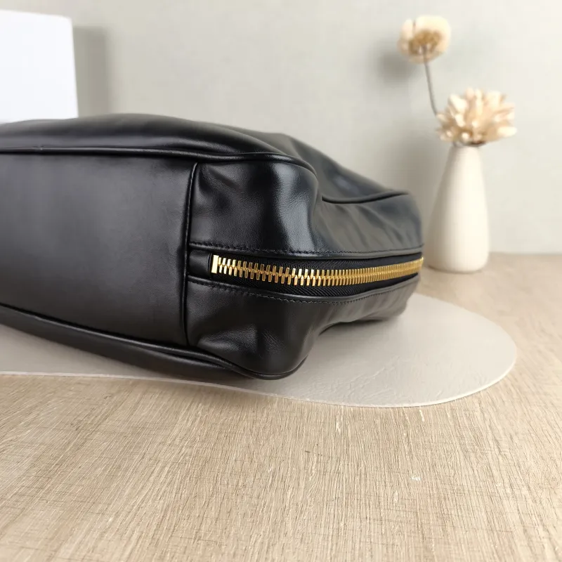 Miumiu Top Handle Bag Beau Black Calfskin Large 34 × 10 × 23 cm — detail view 6 of 12