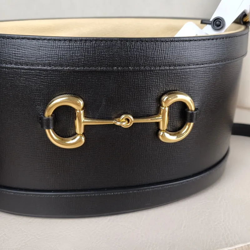 GUCCI Crossbody Bag horsebit 1955 Crossbody Bag Black Calfskin One Size 22 × 12 × 25 cm — detail view 6 of 11