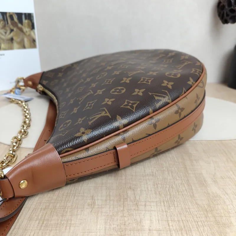 Louis Vuitton Crossbody Bag Loop Hobo Monogram PVC38 × 10 × 26 cm — detail view 10 of 14