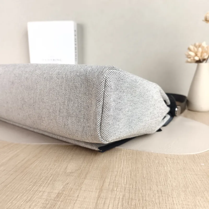 Hermès Top Handle Bag herbag messenger 39 Top Handle Bag Beige Black Canvas · Calfskin One Size 36 × 9 × 28 cm k — detail view 10 of 11