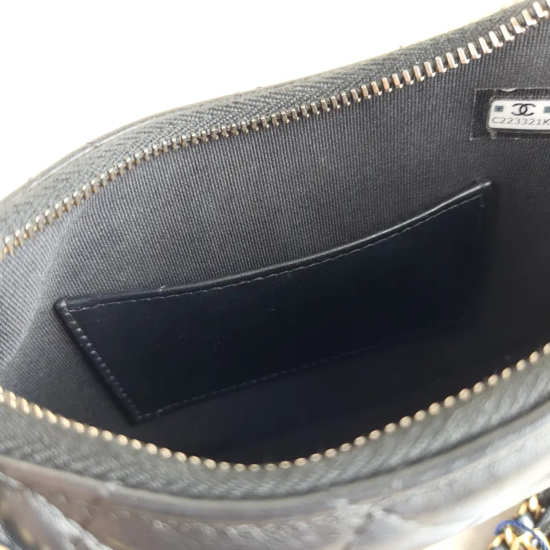 Chanel Shoulder Bag hobo 19 Black Lambskin Small 20 × 4.5 × 13 cm — detail view 9 of 12