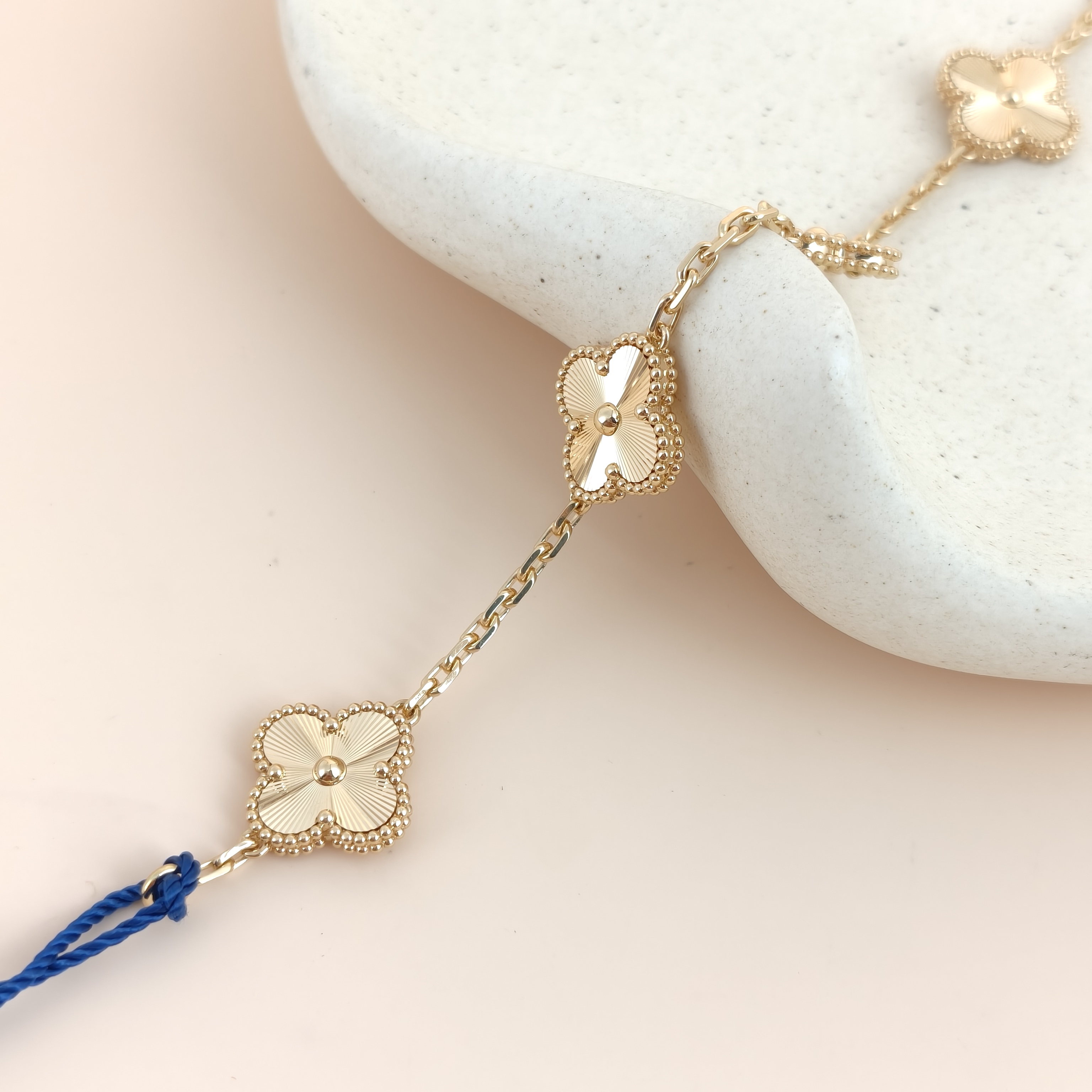 Van Cleef & Arpels Bracelet Alhambra Alhambra Collection Five-Motif Bracelet Yellow Gold 18KY ellow Gold Vintage Small19cm โ cover view 8 of 9