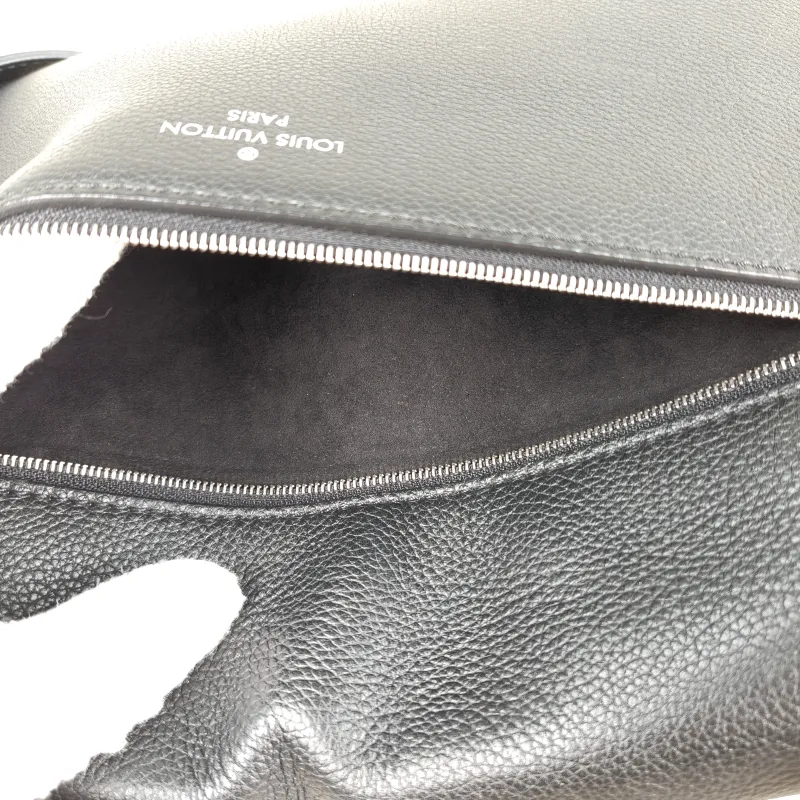 Louis Vuitton Crossbody Bag My Lockme Messenger Bag Black Calfskin Medium28 × 11 × 20 cm — detail view 12 of 15