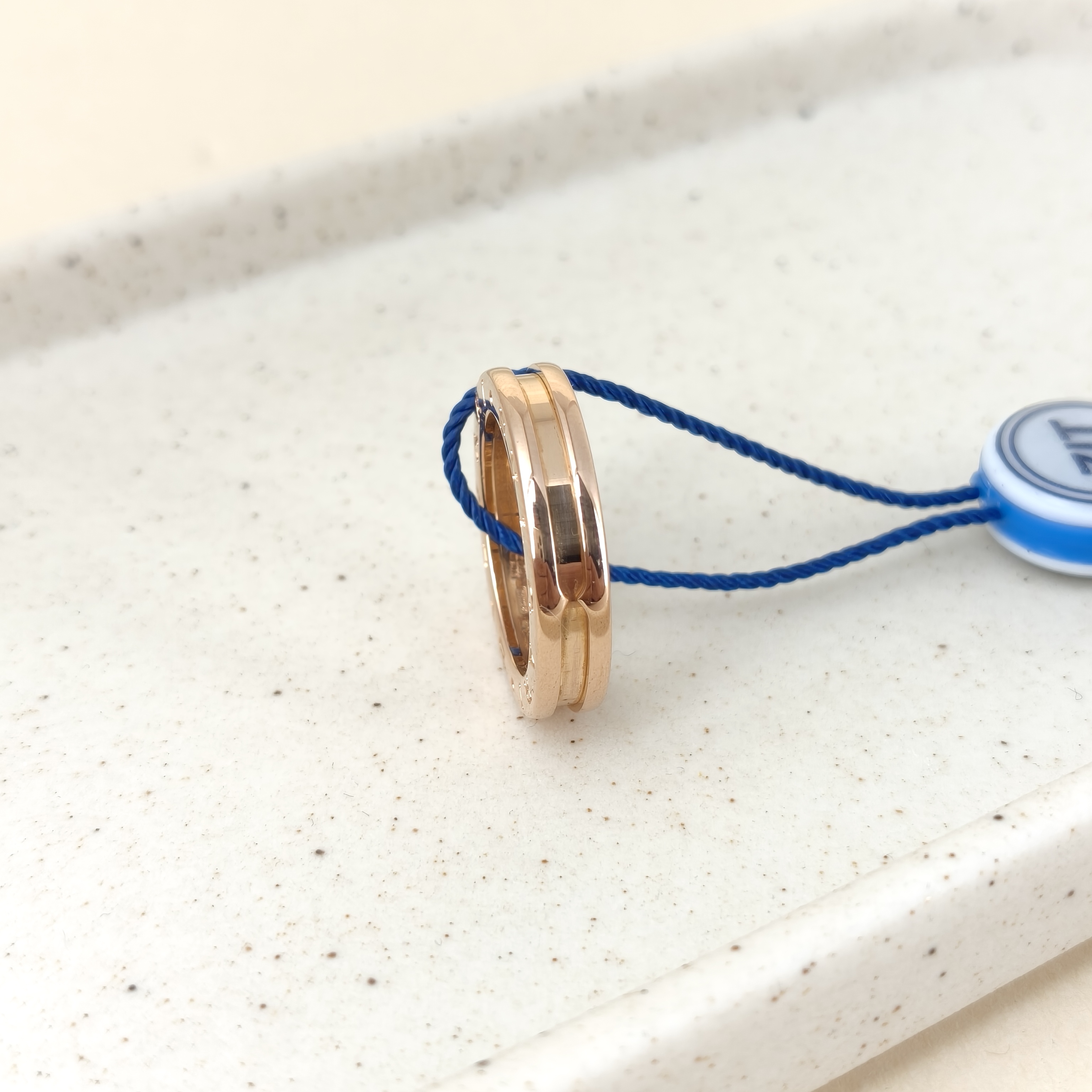 Bvlgari Ring B.zero1Collection Ring 18k 53 — cover view 2 of 8