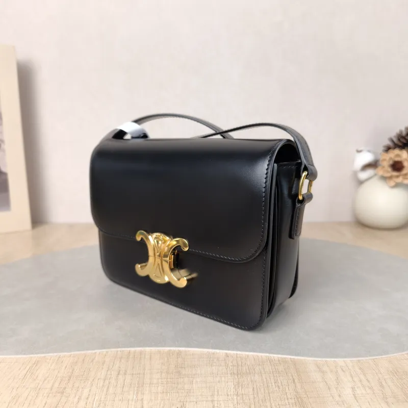 CELINE Crossbody Bag Teen Triomphe Black CC alfskin Small 18.5 × 6 × 14 cm — cover view 5 of 6