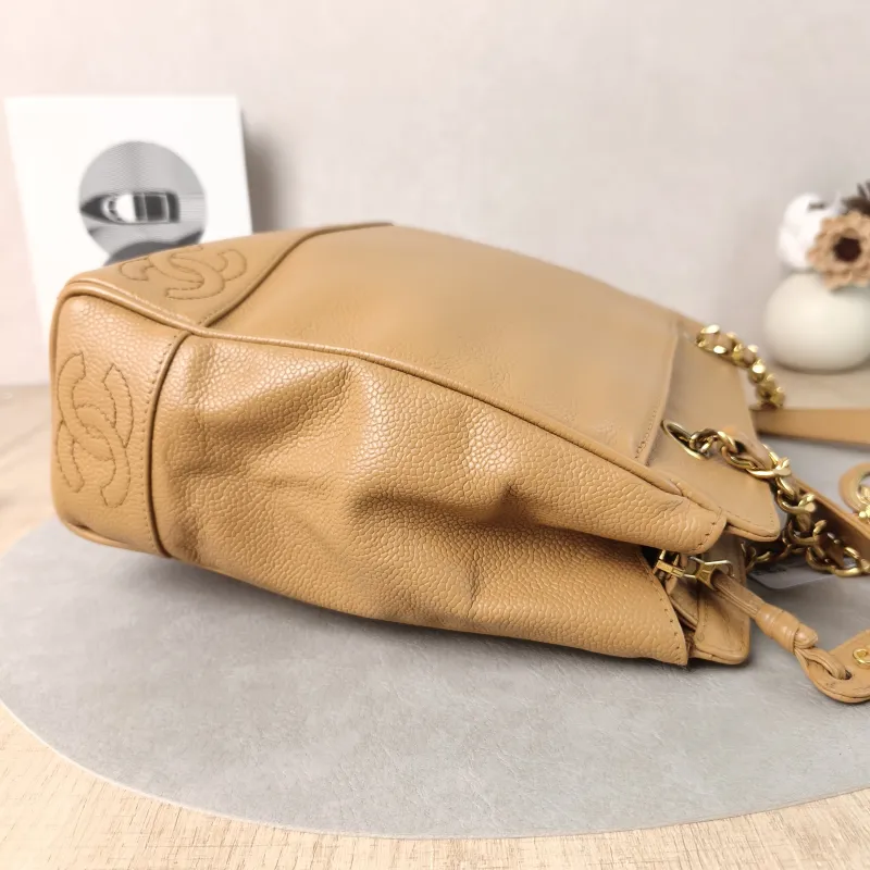Chanel Shoulder Bag tote Brown Calfskin One Size27 × 8 × 26 cm — detail view 13 of 13