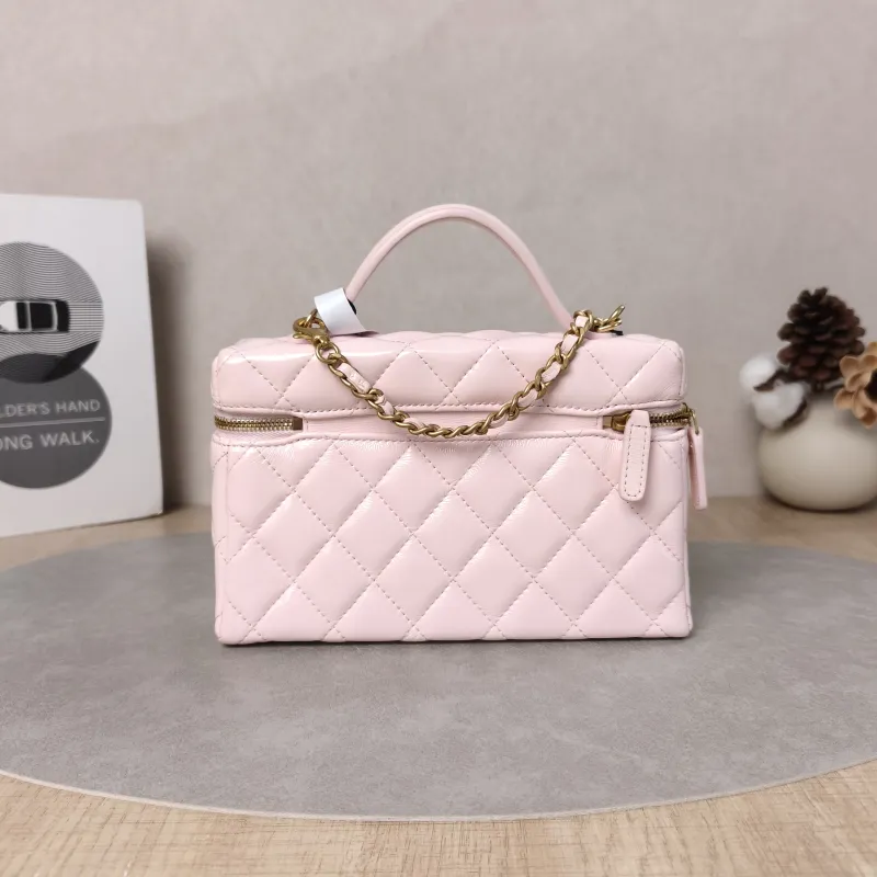 Chanel Crossbody Bag26c lp Vanity Case Bag Pink Calfskin One Size19.5 × 5 × 17 cm — cover view 5 of 6