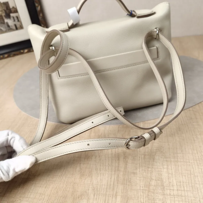 Hermès Crossbody Bag24 · 24 21 Shoulder Bagmini — detail view 3 of 20