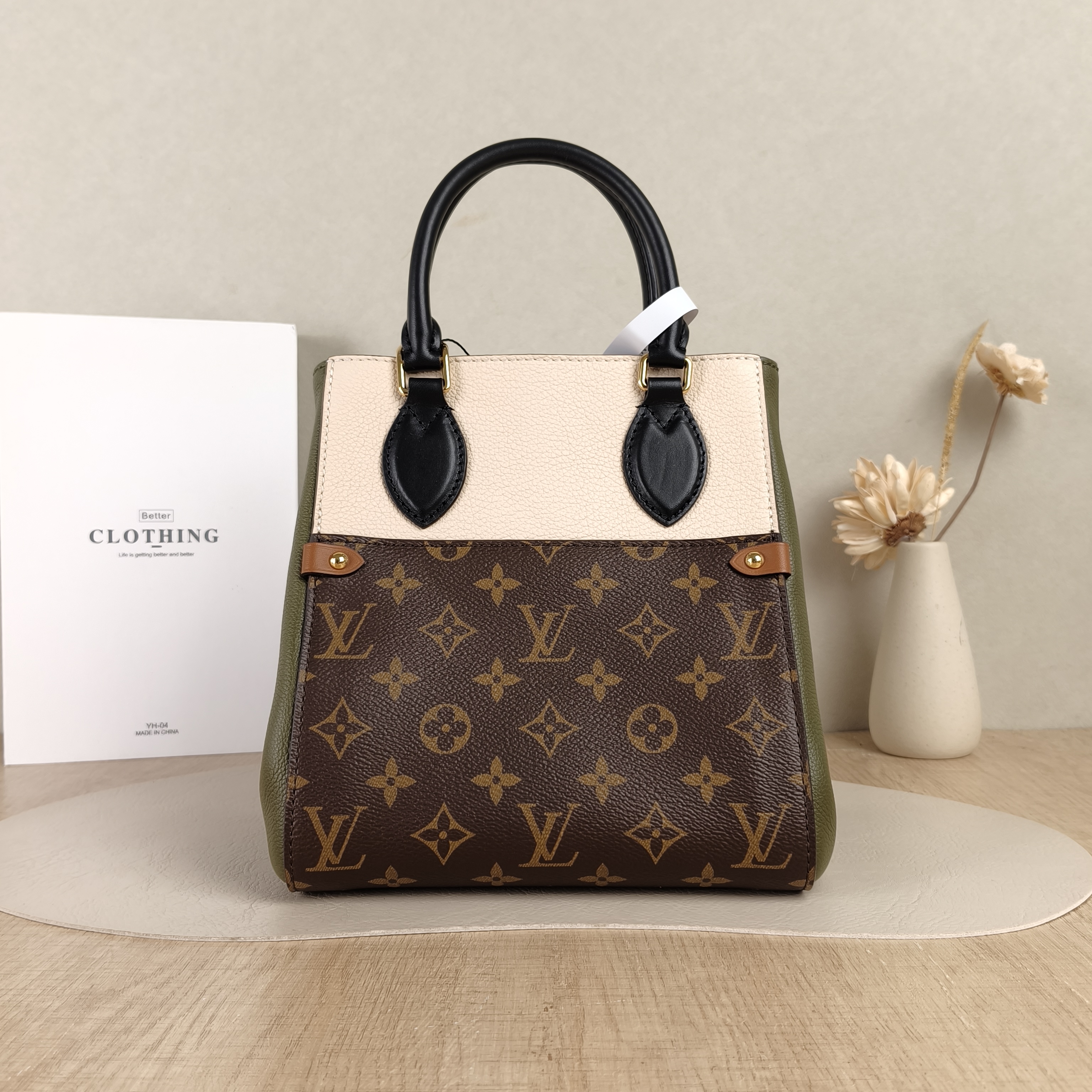 Louis Vuitton Top Handle Bag Fold Tote Colorblock PVC · Calfskin Small20 × 18 × 22 cm — cover view 2 of 5