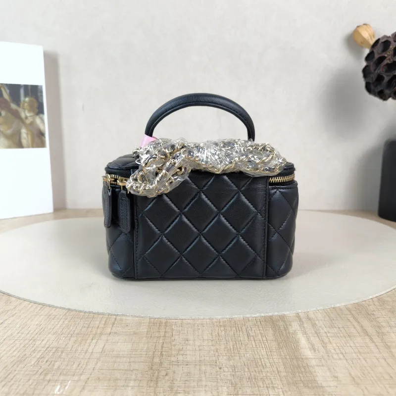 Chanel Top Handle Bag Edition Black Lambskin One Size16 × 8 × 9.5 cm — cover view 2 of 5