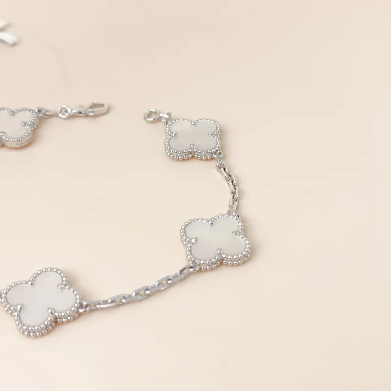 Van Cleef & Arpels Bracelet Alhambra Alhambra Collection Five-Motif Bracelet Pearl · White Mother-of-Pearl 18KW hite Gold Vintage Small 19cm — cover view 4 of 11
