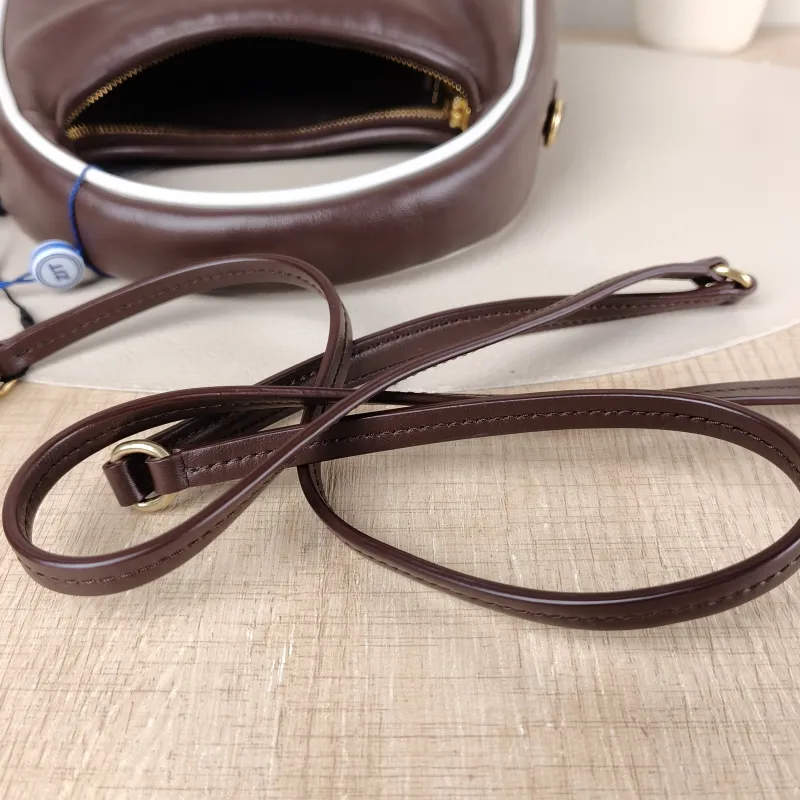 Miumiu Shoulder Bag Wander Hobo Calfskin Small 20 × 6 × 17 cm — detail view 11 of 13