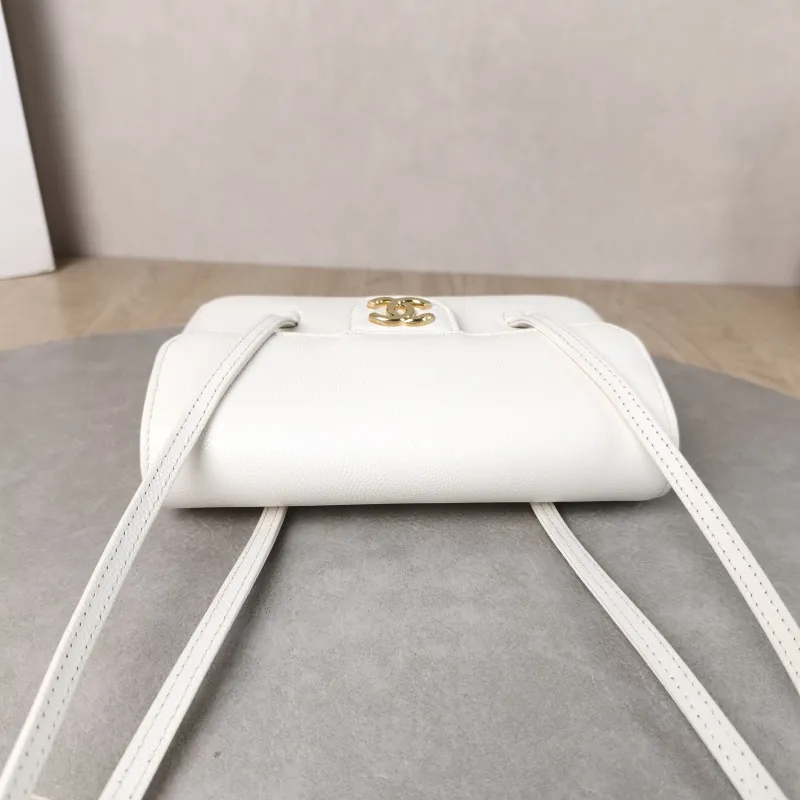 Chanel Top Handle Bag preppy coco White Calfskin Mini 17 × 5 × 11.4 cm — detail view 6 of 11