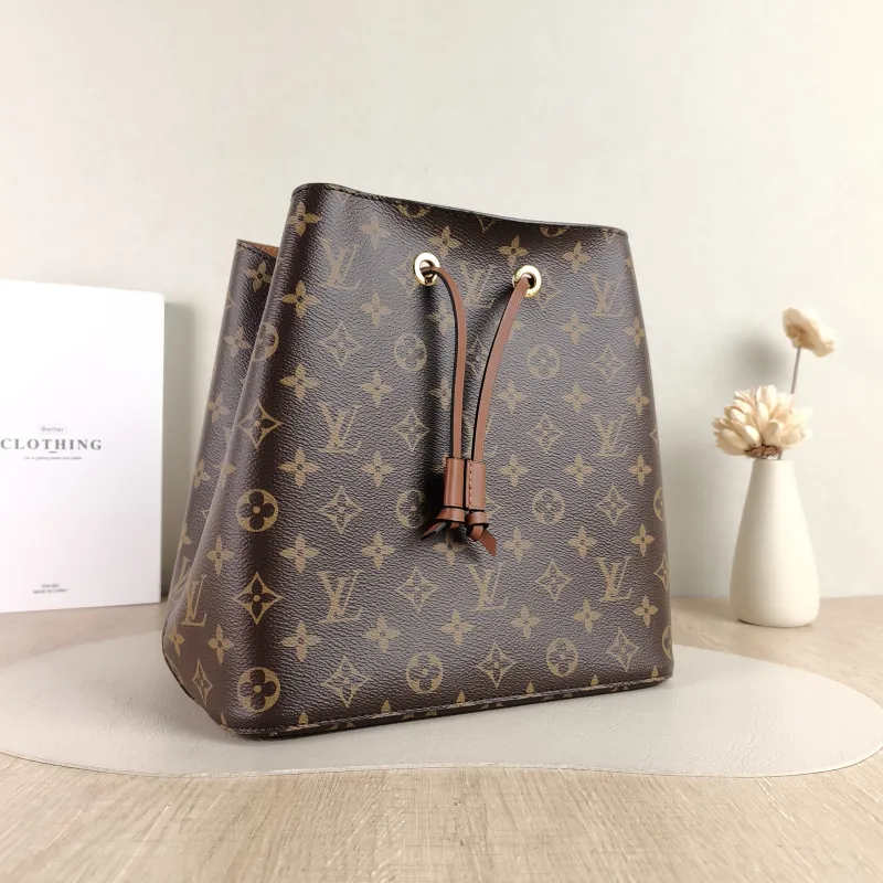 Louis Vuitton Shoulder Bag NÉONOÉ Bucket Bag Caramel PVC Medium 26 × 17.5 × 26 cm — cover view 3 of 6