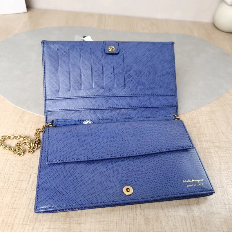 FERRAGAMO Crossbody Bag Chain Bag Blue Calfskin One Size19 × 2 × 11 cm — detail view 9 of 12