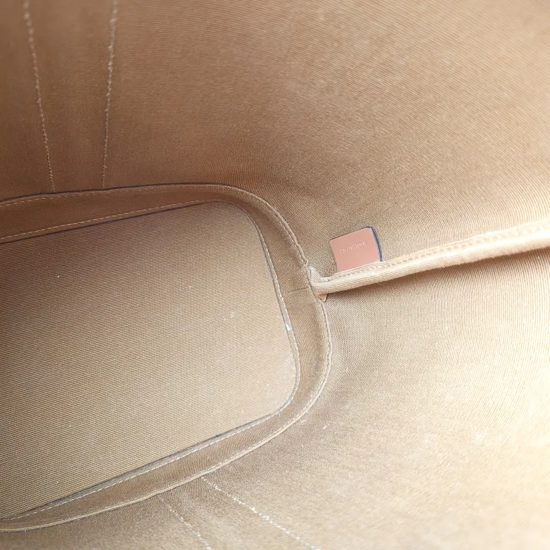 CELINE Crossbody Bag Triomphe Bucket Bag Monogram PVC Small22 × 13 × 26 cm — detail view 14 of 14