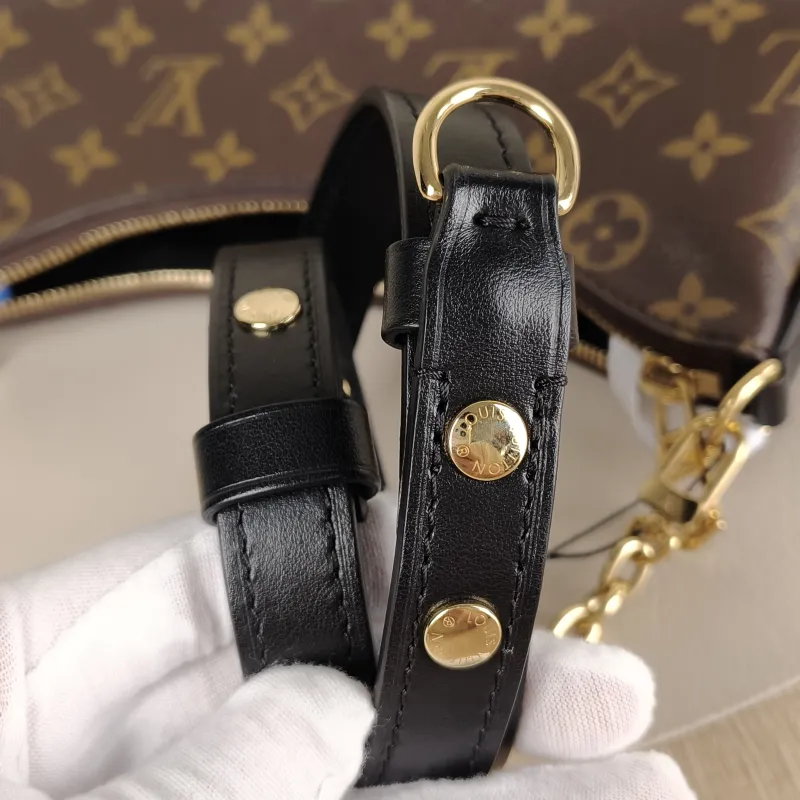 Louis Vuitton Crossbody Bag Boulogne PVC Small 26 × 9.5 × 16 cm — detail view 1 of 10