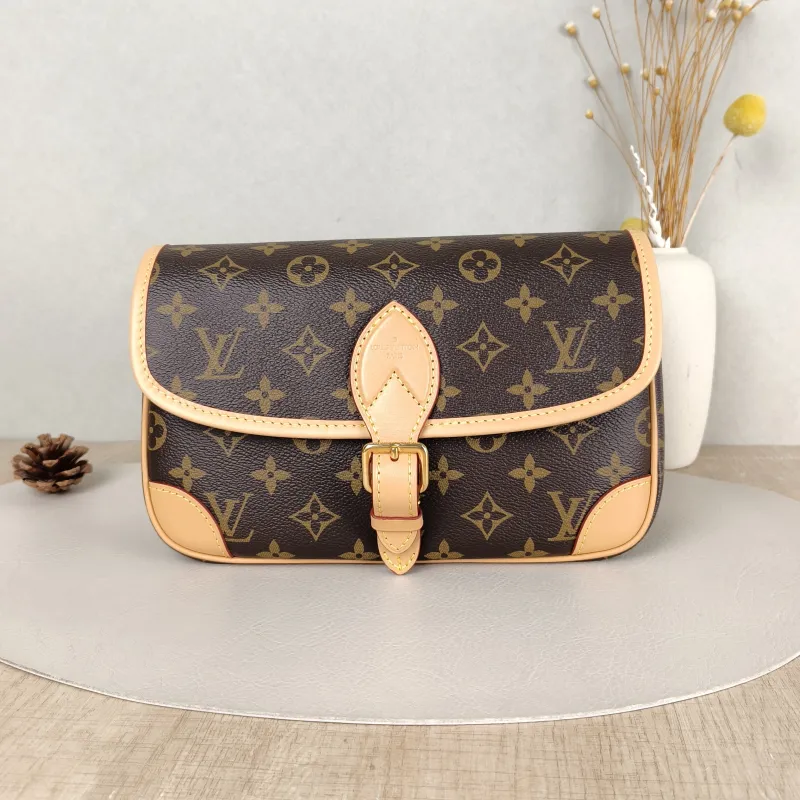 Louis Vuitton Crossbody Bag Diane Baguette Bag Shoulder Strap PVC Small 24 × 9 × 15 cm