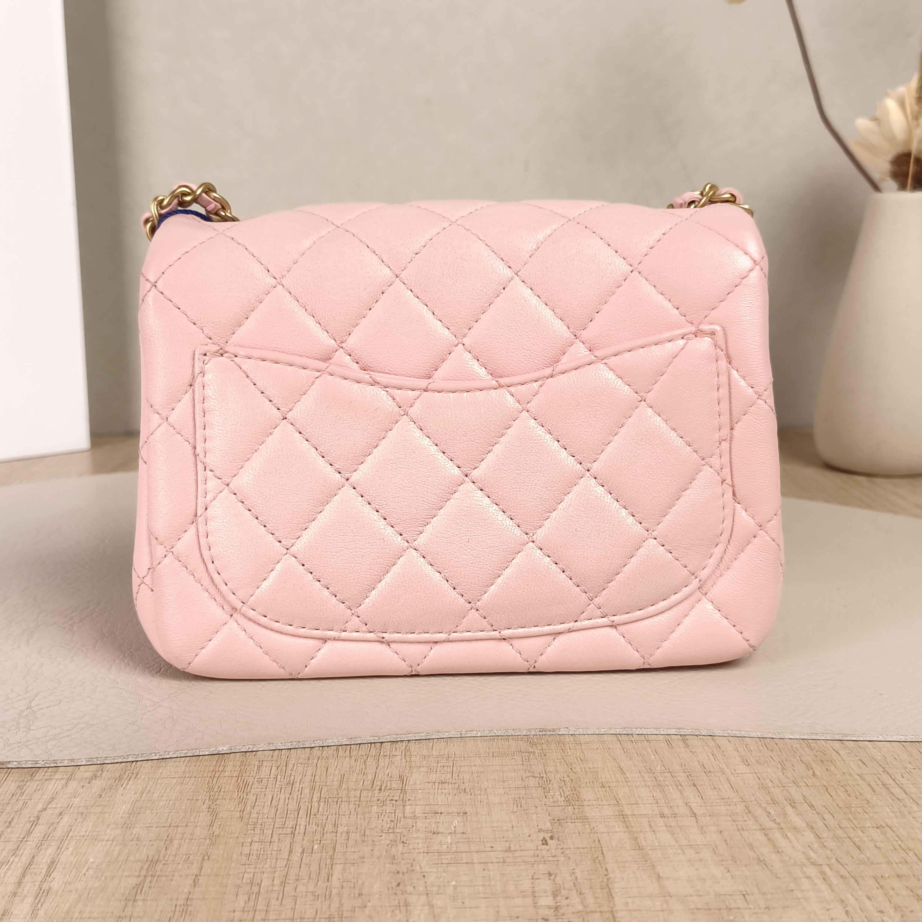 Chanel Crossbody Bag25b c Pink Lambskin mini18 × 7 × 13 cm — cover view 3 of 5
