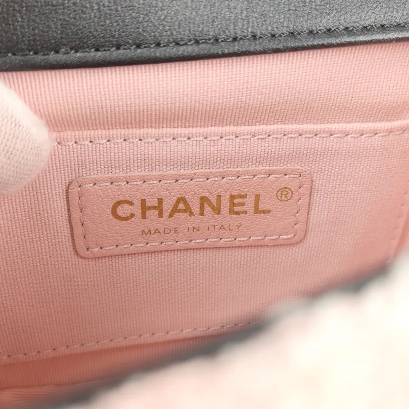 Chanel Crossbody Bag 22c Woven Pink One Size 19 × 5 × 15 cm — detail view 1 of 15