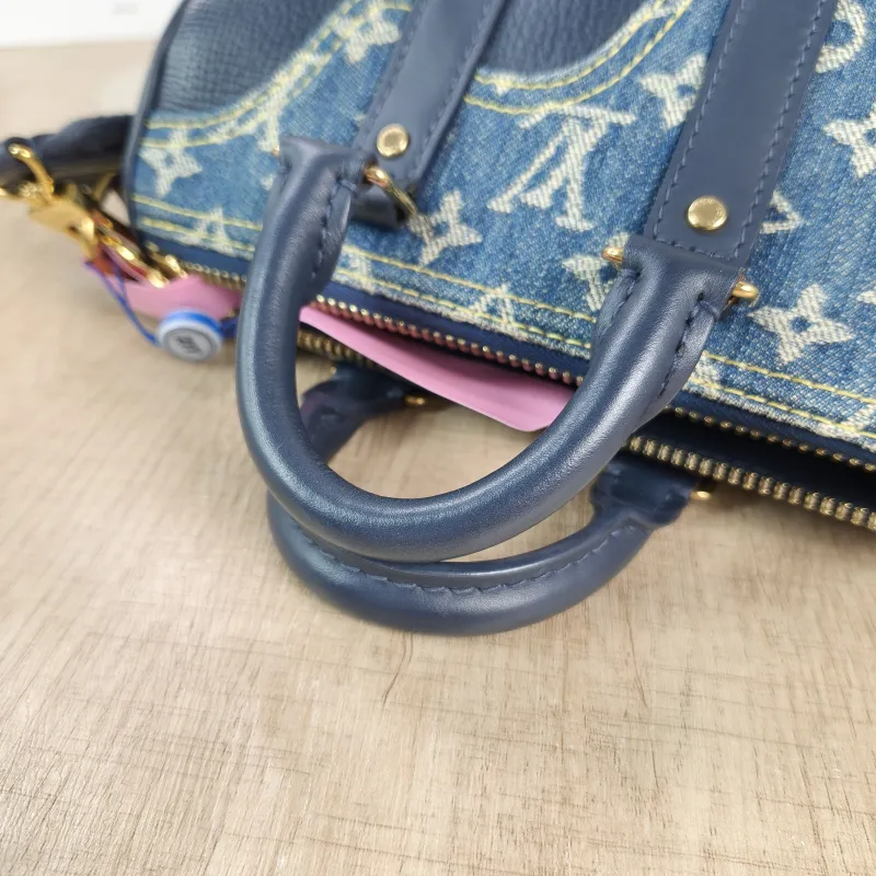 Louis Vuitton Crossbody Bag Keepall XS Nigo · Calfskinmini21 × 9 × 12 cm — detail view 2 of 12