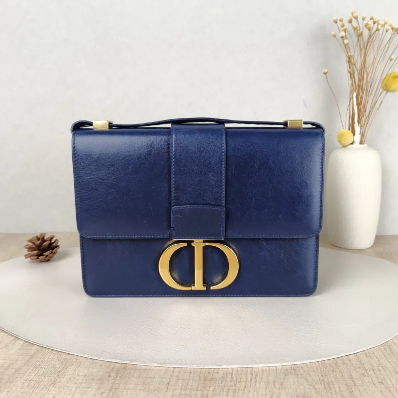 DIOR Crossbody Bag30Montaigne 30Navy Calfskin Medium24 × 8 × 17 cm
