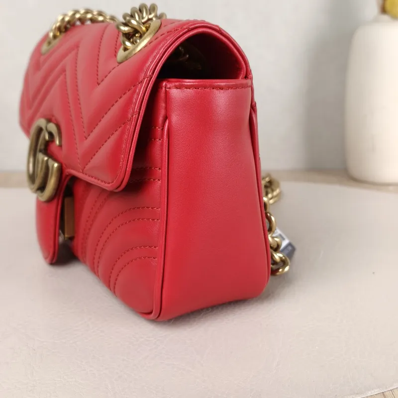 GUCCI Crossbody Bag GG Marmont Small Marmont 22 Red Calfskin Small 22 × 6 × 13 cm — detail view 9 of 12
