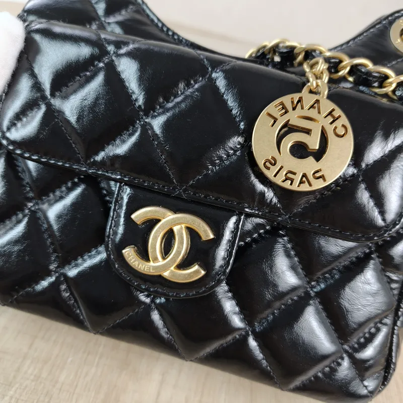 Chanel Crossbody Bag HOBO Black Waxed Leather Calfskin Small 19 × 6 × 17 cm — detail view 10 of 11