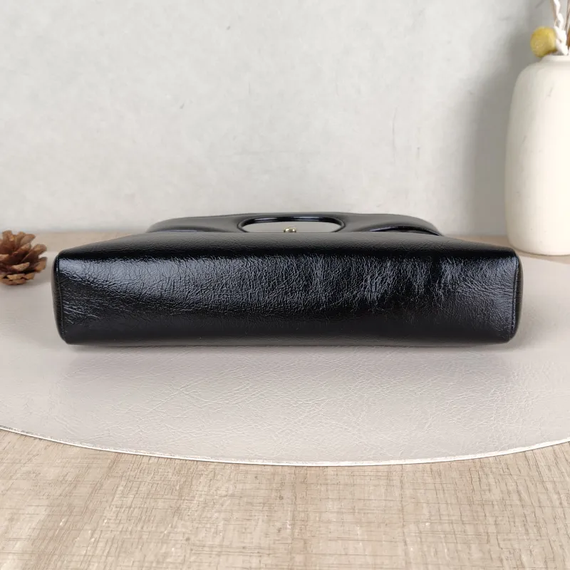 Chanel Crossbody Bag31Bag Black Waxed Leathermini23 × 5.5 × 22 cm — cover view 4 of 5