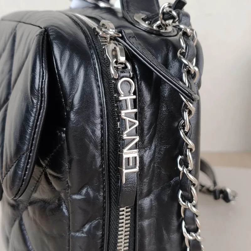 Chanel Crossbody Bag Crossbody Bag Black Waxed Leather One Size17 × 8 × 18 cm — detail view 2 of 17