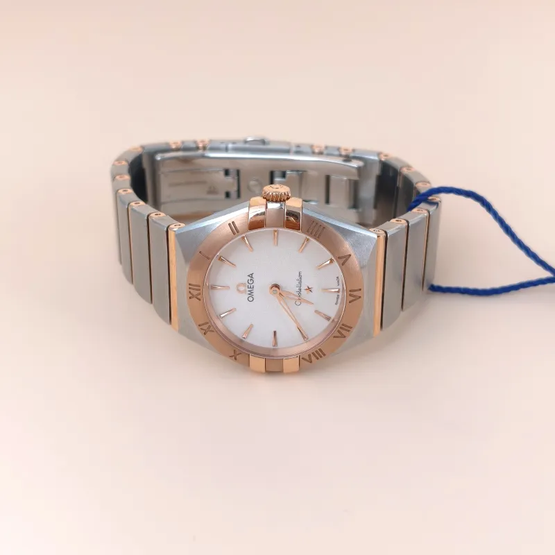 OMEGA Watch Watch Silver One Size28 — cover view 8 of 11