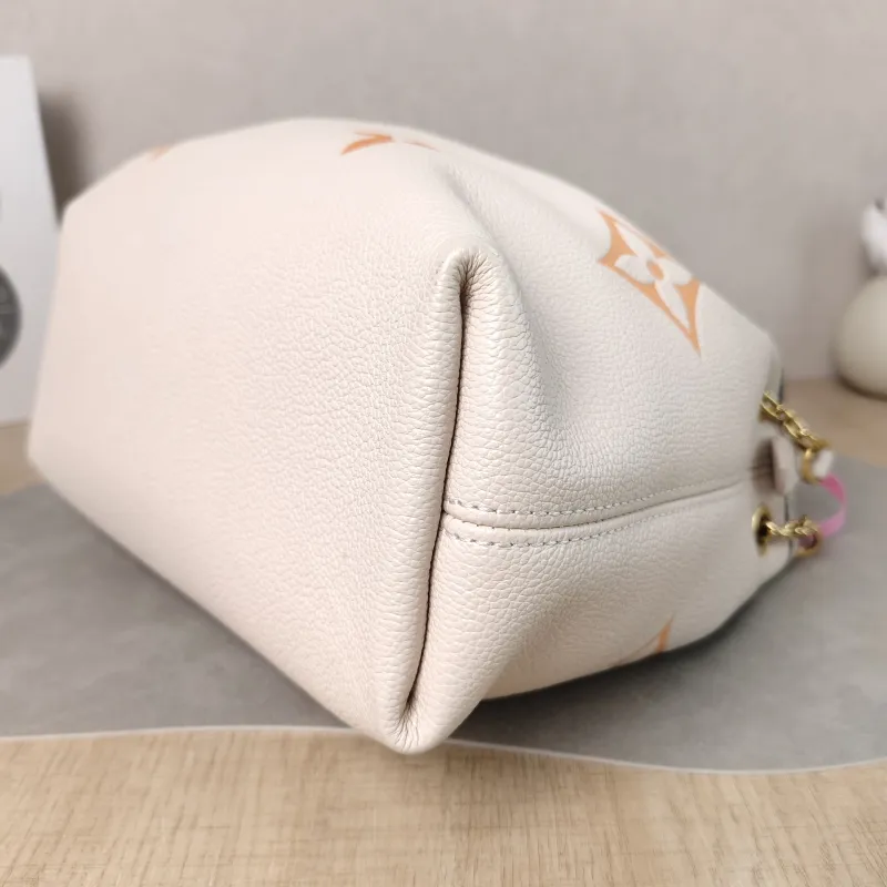 Louis Vuitton Crossbody Bag BUNDLE Beige Empreinte Embossed Calfskin Medium 28 × 11.5 × 20 cm — detail view 3 of 14