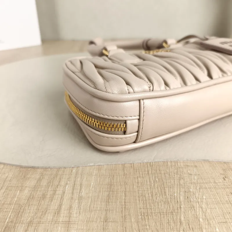 Miumiu Top Handle Bag Arcadie MatelasséCollection Edition Pink Lambskinmini19 × 5 × 10 cm — detail view 1 of 8