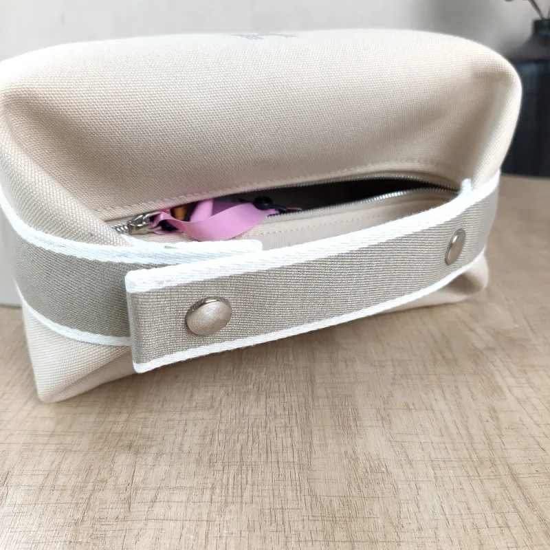 Hermès Top Handle Bagbride-a-brac White Canvas Small21 × 12 × 27 cm — detail view 7 of 11