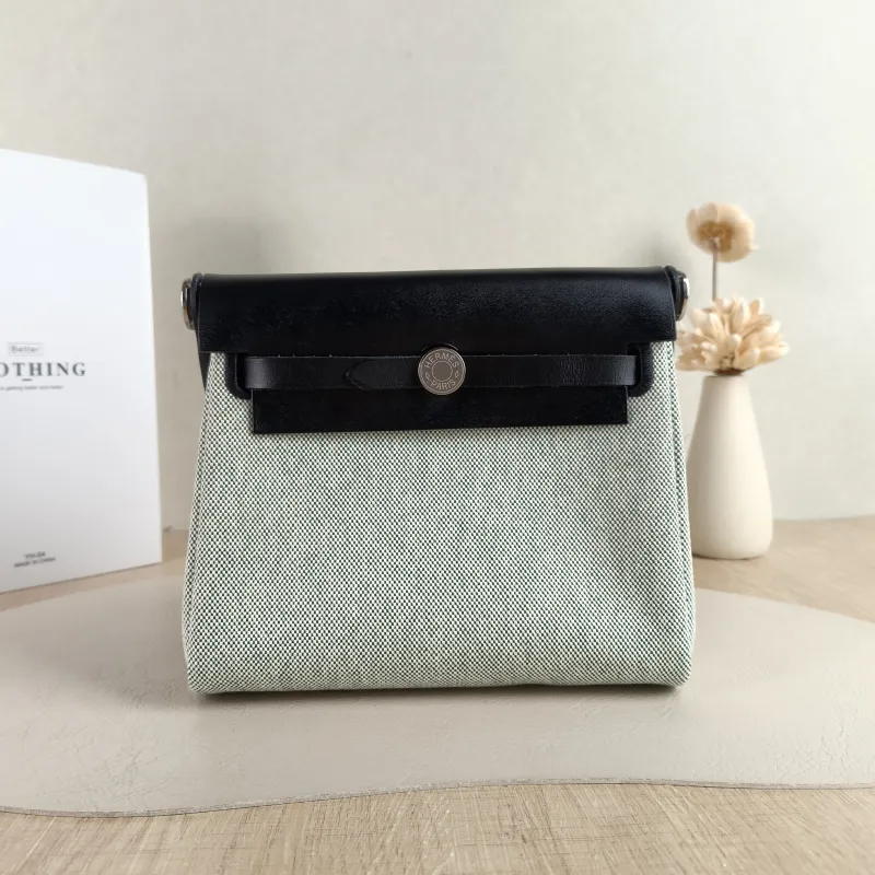 Hermès Crossbody Bag Herbag Zip 20 Beige · Green · Black Calfskin，Canvas Mini 20.5 × 7 × 16.5 cm G