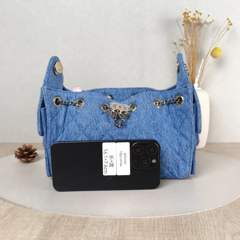 Chanel Crossbody Bag 25Bag Mini 22 × 12.5 × 22 cm — cover view 3 of 5