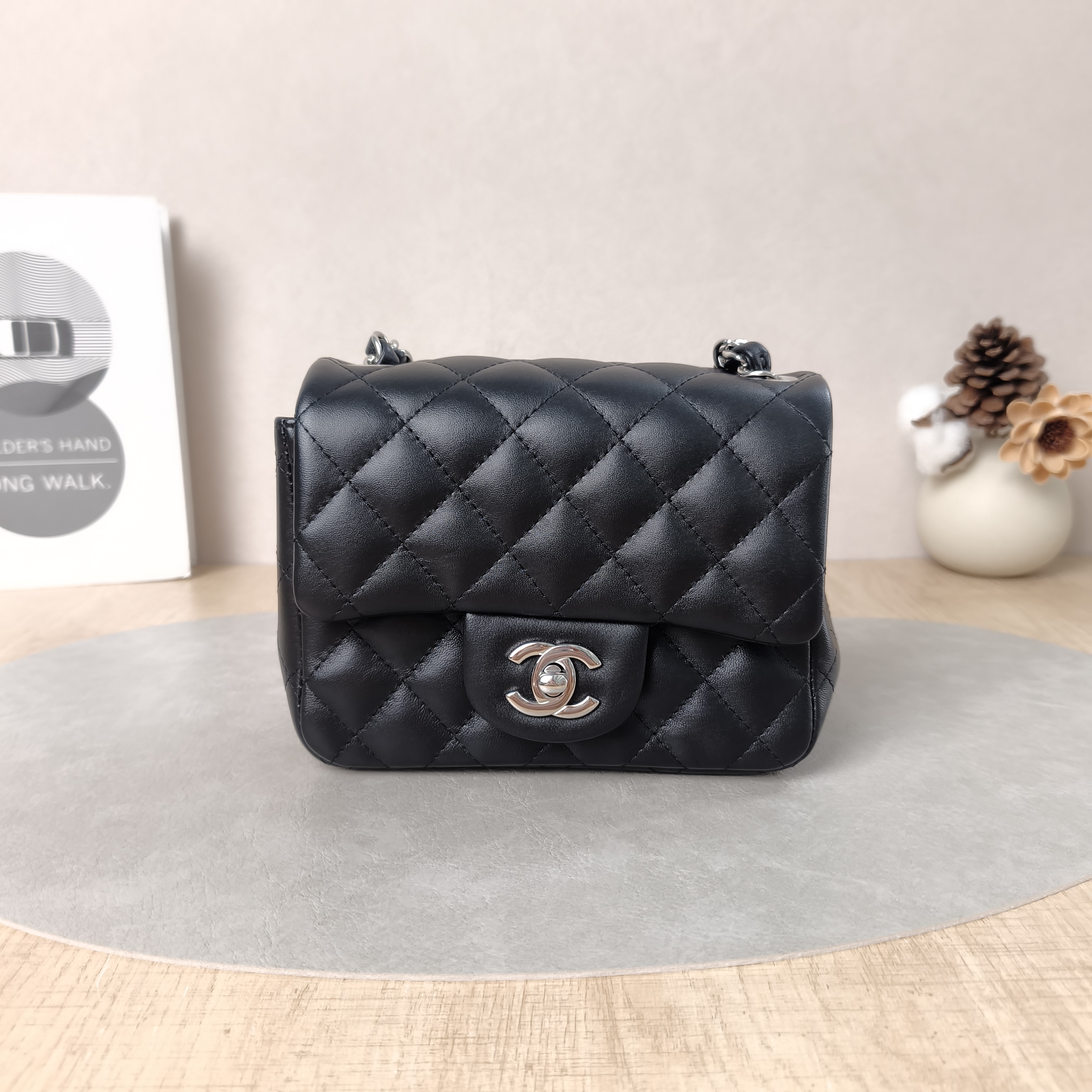 Chanel Crossbody Bag Classic Flap Mini CF Mini Black Lambskinmini17 × 8 × 13.5 cm