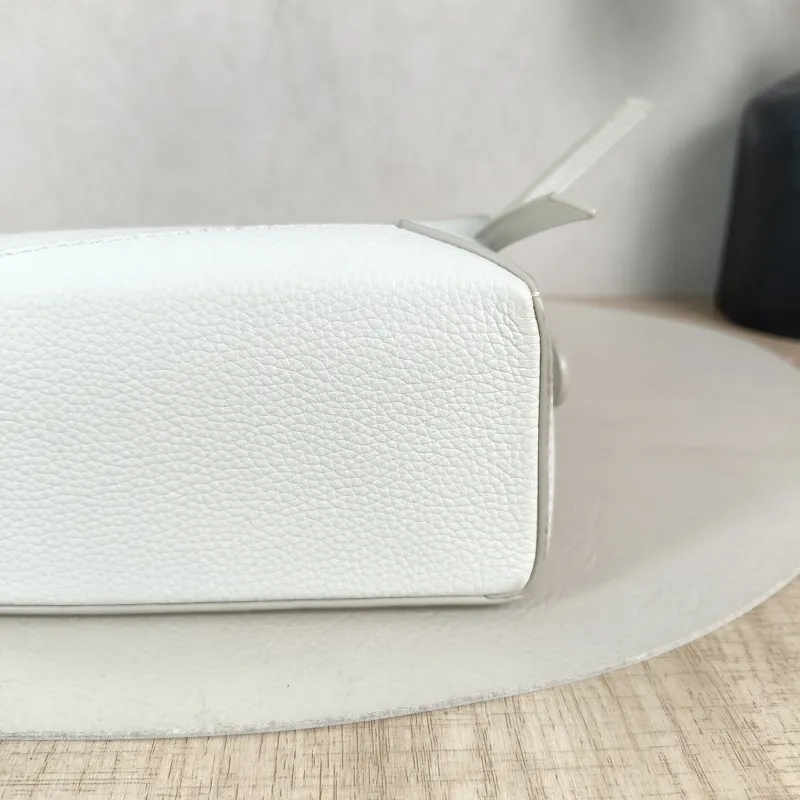 LOEWE Crossbody Bag Puzzle White CC alfskin Mini 18 × 8 × 12.5 cm — detail view 3 of 11