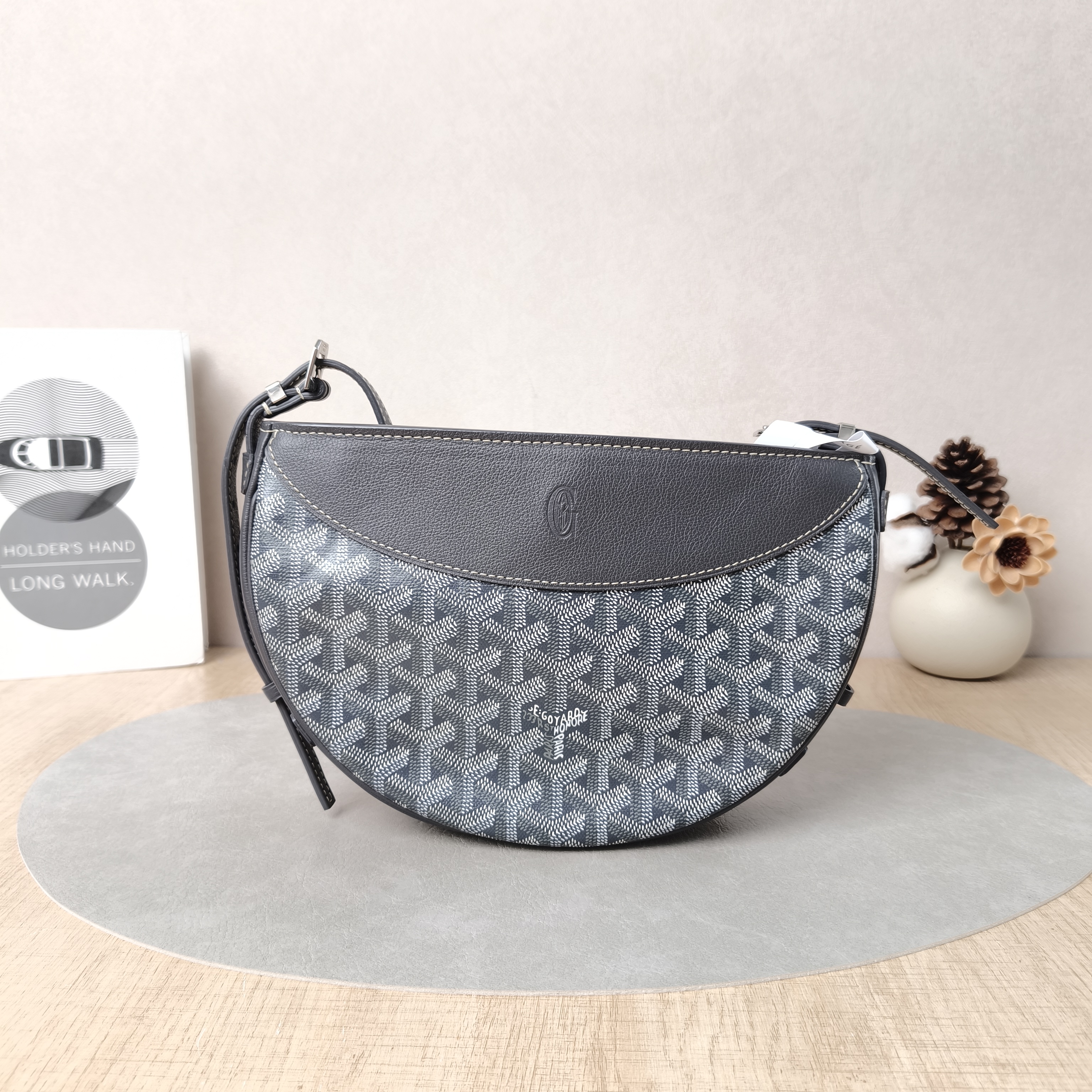 GOYARD Crossbody Bag Hirondelle Grey Canvas ine25 × 6 × 17 cm