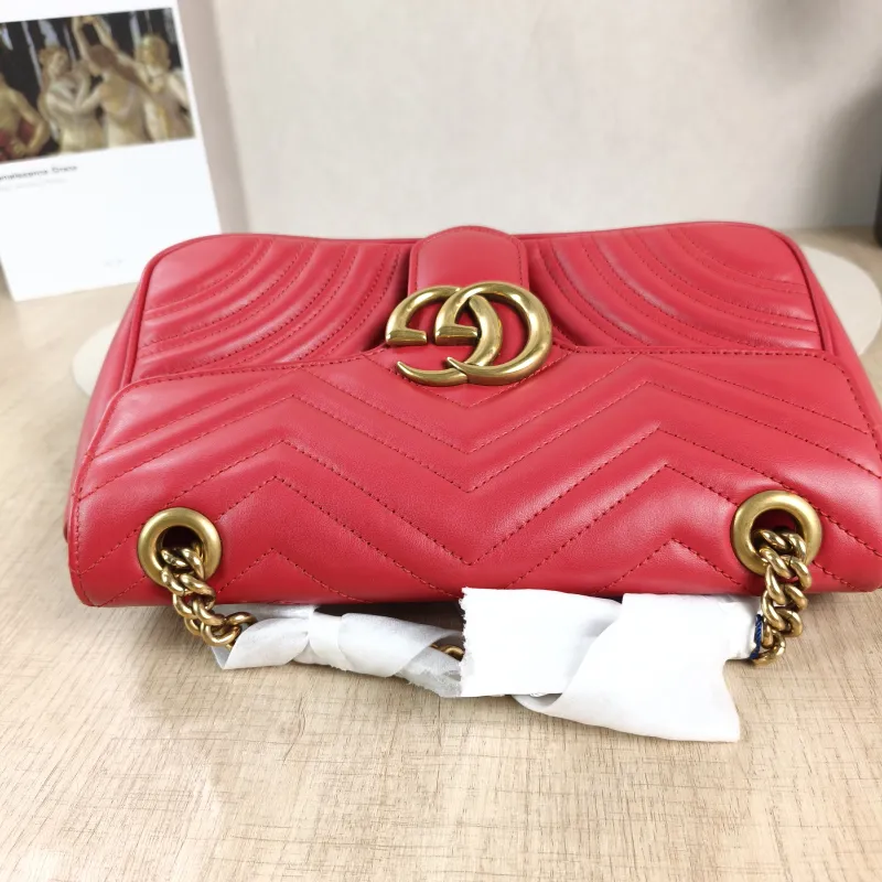 GUCCI Crossbody Bag GG Marmont Medium Marmont 26 Red Calfskin Medium 26 × 7 × 15 cm — detail view 10 of 13