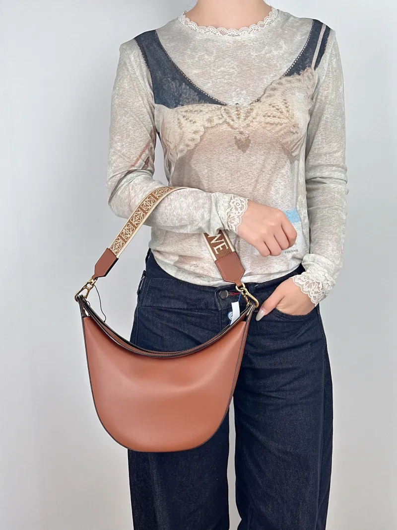 LOEWE Shoulder Bagluna Shoulder Bag Caramel Calfskin One Size32 × 9 × 27 cm — on-model view 1 of 2
