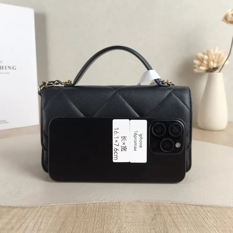 Chanel Crossbody Bag woc Black Grained Calfskin One Size 19.2 × 3.5 × 12.3 cm — cover view 2 of 6