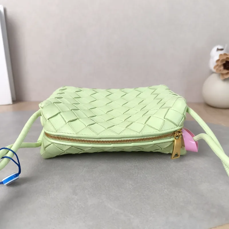 Bottega Veneta Crossbody Bag Loop Camera Bag Green Lambskinmini17 × 6 × 11 cm — detail view 16 of 16