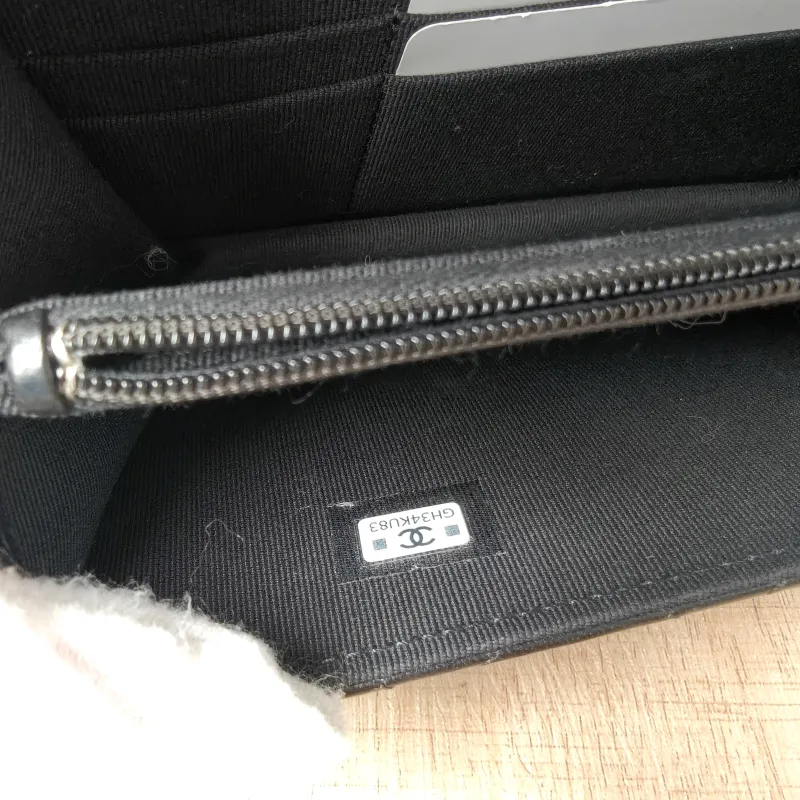 Chanel Crossbody Bag trendy cc woc Black Lambskin Mini 19.2 × 3.5 × 12.3 cm — detail view 11 of 11