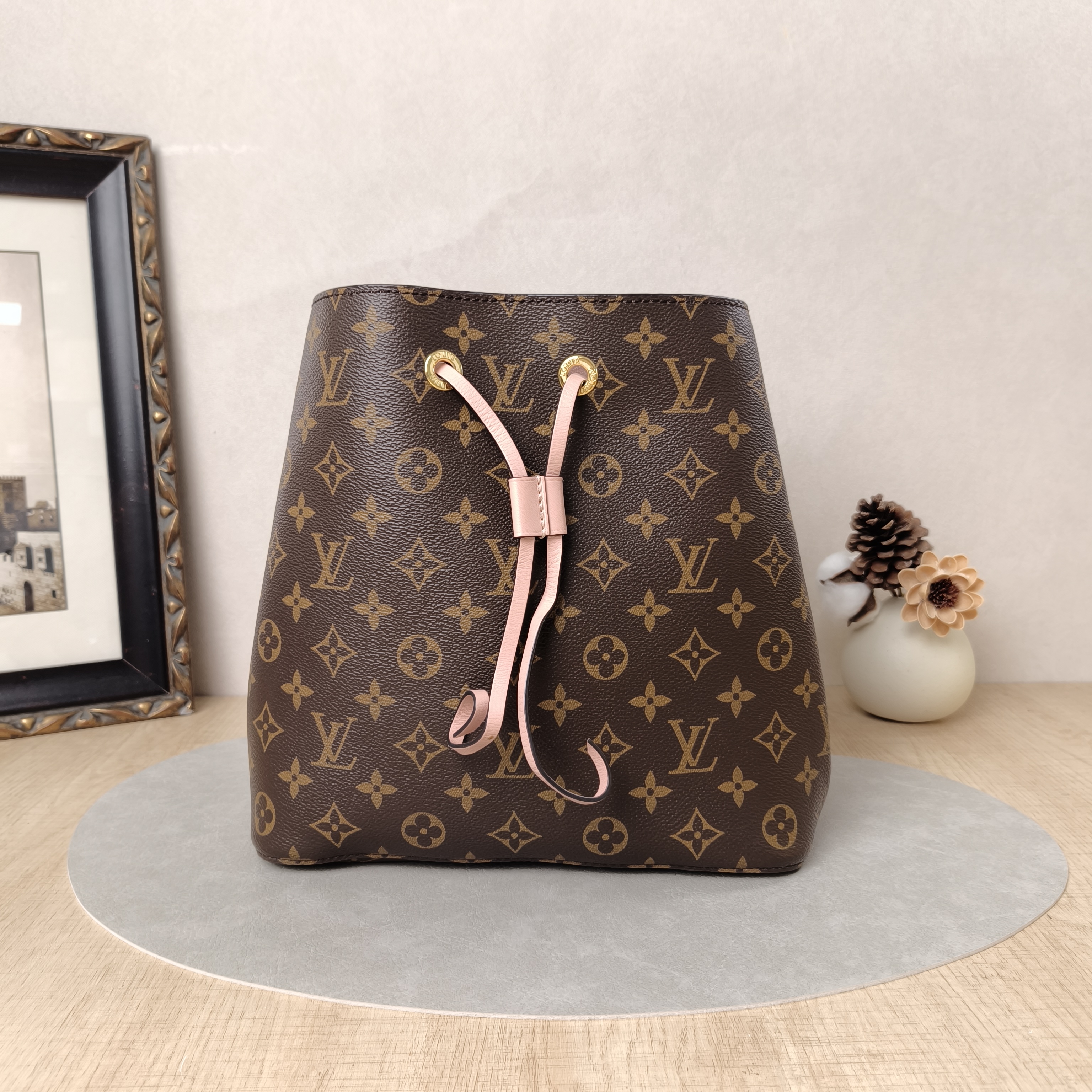 Louis Vuitton Shoulder Bag NÉONOÉ Bucket Bag PVC Medium26 × 17.5 × 26 cm