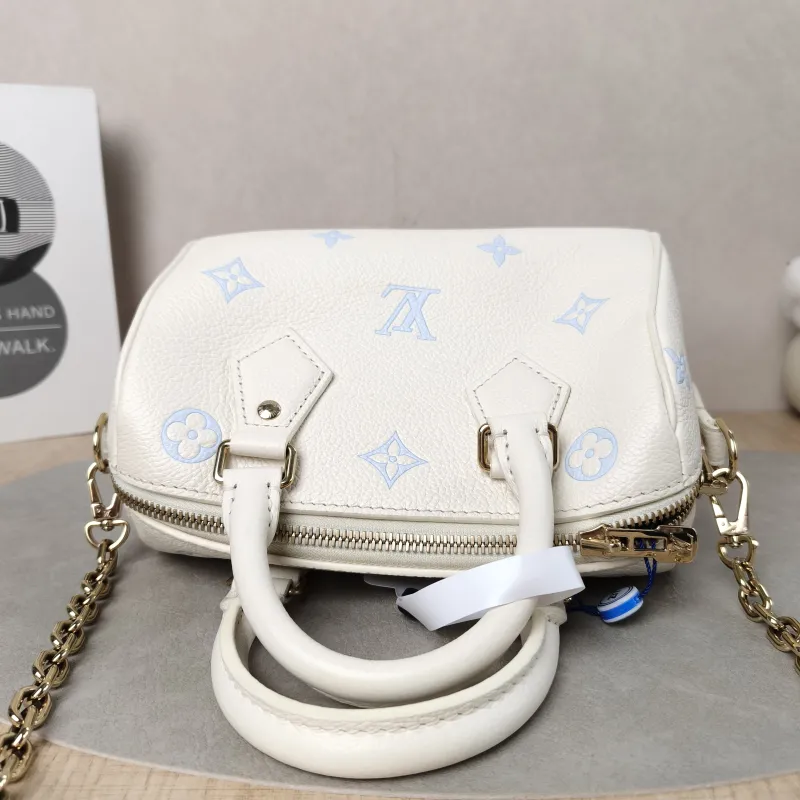 Louis Vuitton Crossbody Bag Speedy20 White · Blue Calfskin One Size20.5 × 12 × 13.5 cm — detail view 14 of 14