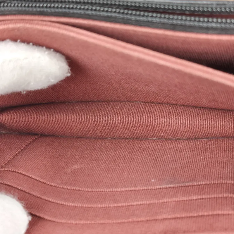 Chanel Crossbody Bag woc Black Lambskin One Size15.5 × 5 × 11 cm — detail view 2 of 12
