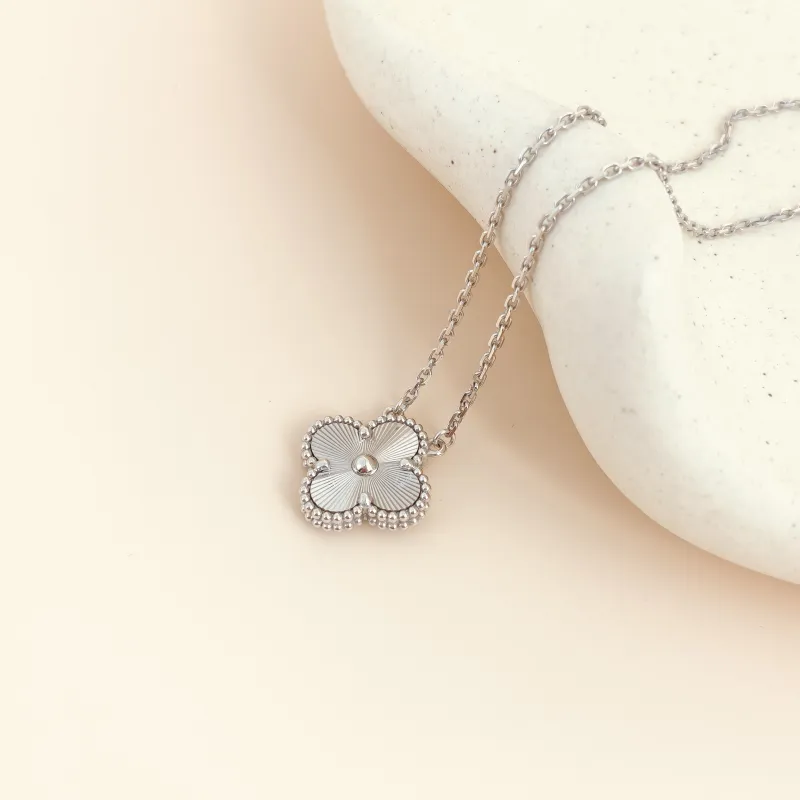 Van Cleef & Arpels Necklace Alhambra White Gold18KW hite Gold Vintage Small1.5 × 1.5 × 40.5 cm — cover view 2 of 8