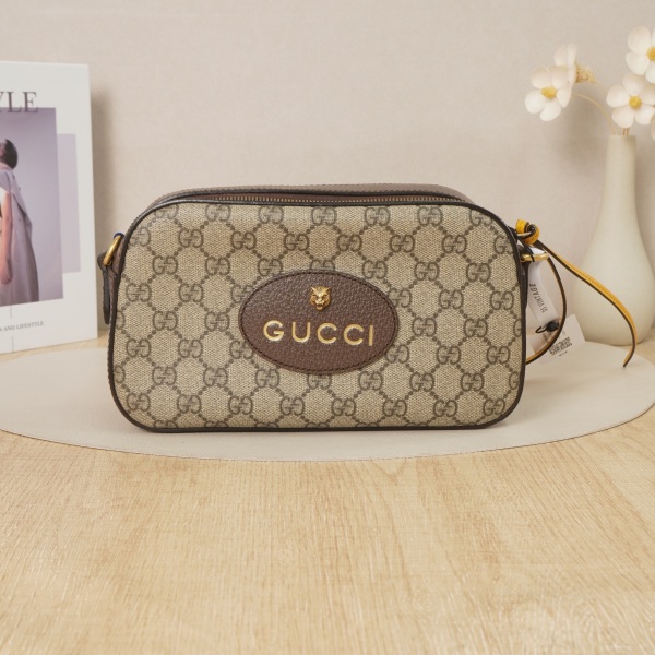 GUCCI Monogram Camera Bag Mediumpvc · Shoulder Strap · 24 × 7 × 14.5 cm